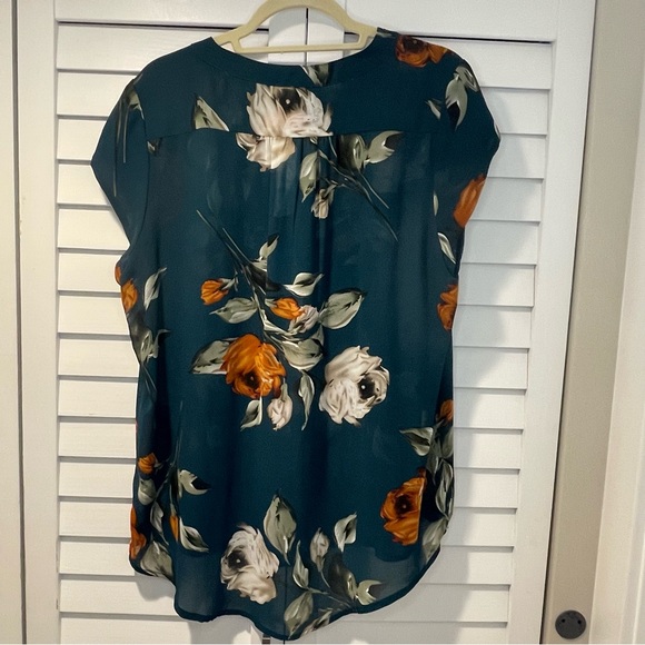 Fun2Fun Dark Green Floral Split Neck Blouse XXL NWT - Picture 8 of 12